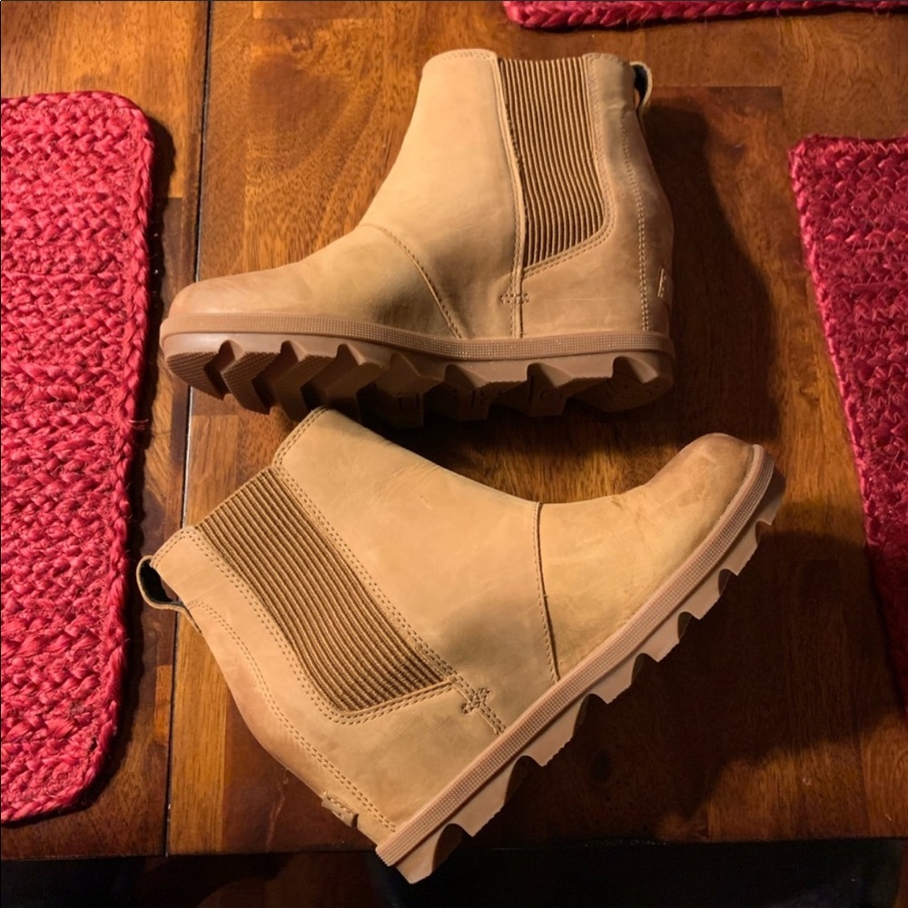 Sorel Wedges